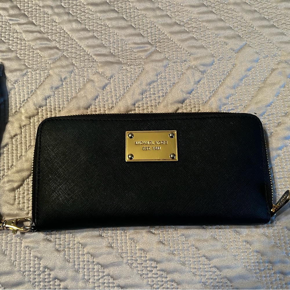 Michael Kors wallet